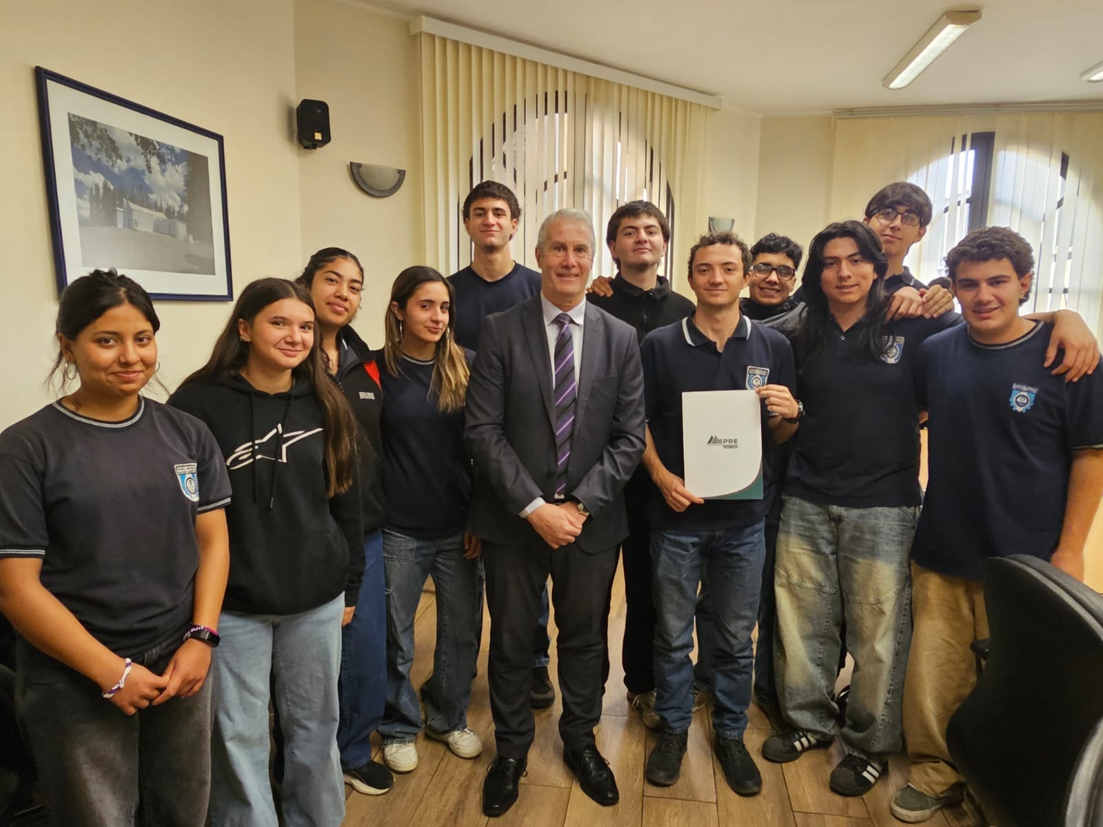Impulso a la formación técnica en electromovilidad junto a la Escuela Industrial Domingo Faustino Sarmiento