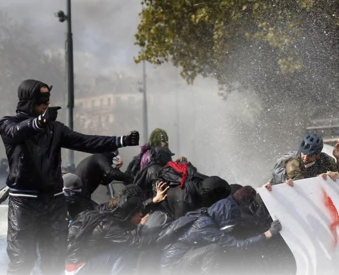 SIGUEN LAS PROTESTAS EN FRANCIA: DESTROZOS Y MÁS DE 270 DETENIDOS