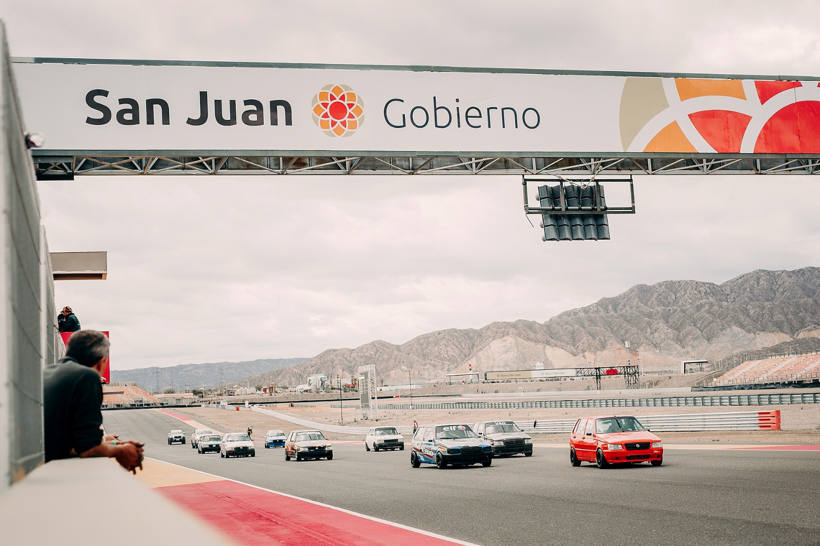 El Zonal Cuyano hizo vibrar al Circuito San Juan Villicum con 18 pilotos locales en grilla