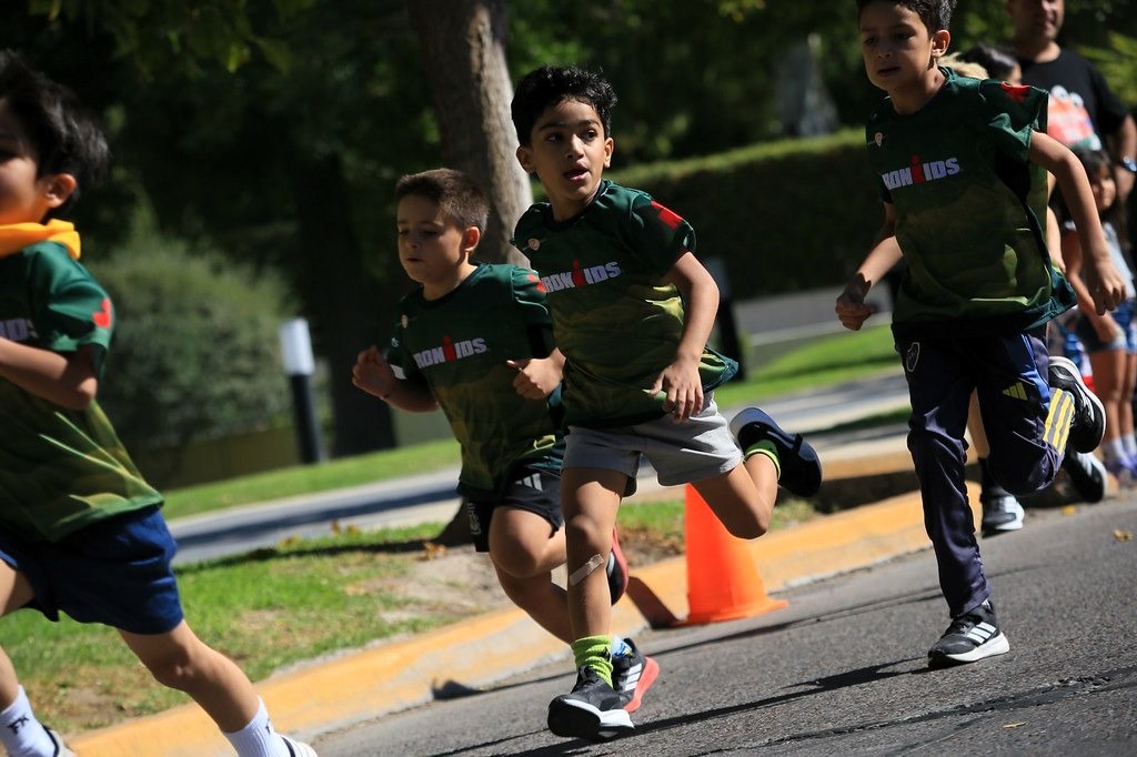 Más de 400 chicos ya se sumaron al IRONKIDS 2026 y la propuesta solidaria sigue creciendo